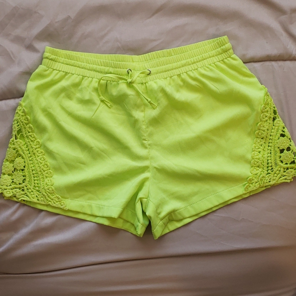 Tea & Cup Los Angeles Neon Athletic short Size M/L